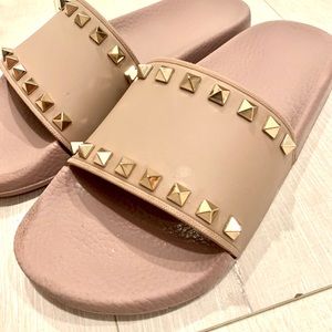 Valentino Garavani rockstud slide sandal